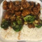 Best Lunch General Tso's Chicken in Beltsville, MD